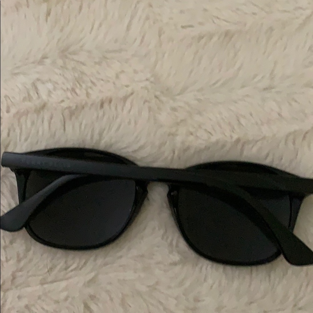 PERRY ELLIS solid round sunglasses - Picture 2 of 2
